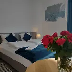 Karkonoskie Widoki - Jacuzzi Z Widokiem Na Sniezke - Pyszne Sniadania I Parking W Cenie - Z Balkonami Pensionat
